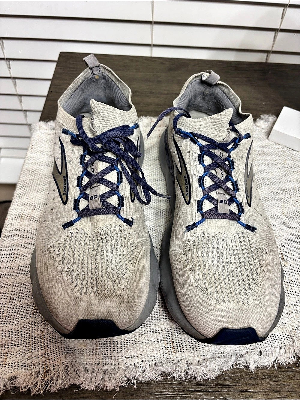 Brooks Glycerin 21 men’s Athletic Running Shoes Gray & Blue size 10